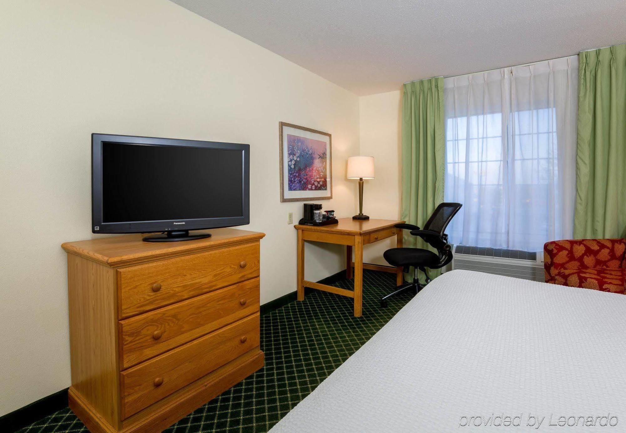 Best Western Worlds Of Fun Канзас Сити Екстериор снимка